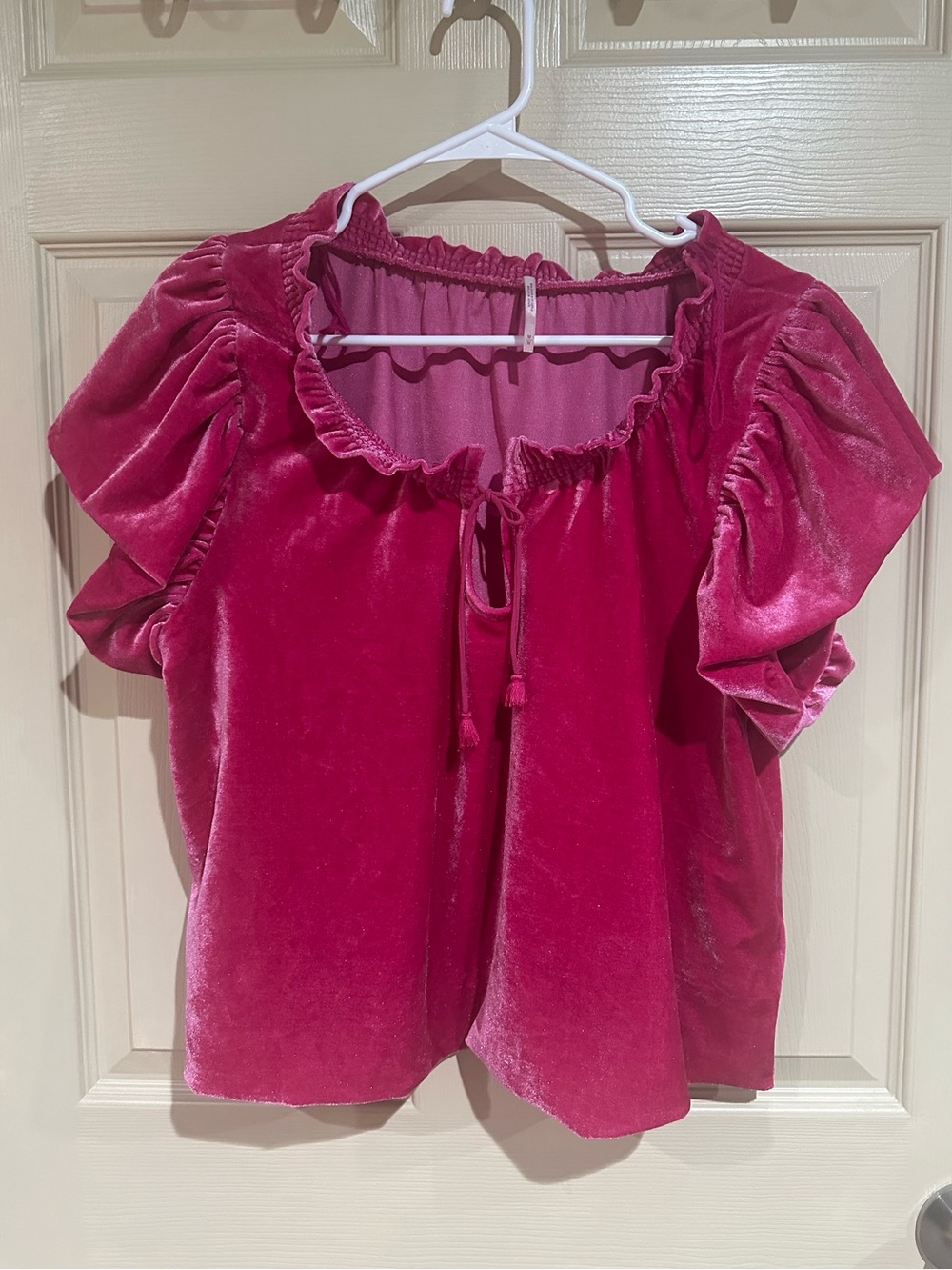Free People Terese Velvet Puff-Sleeve Blouse - Fuchsia